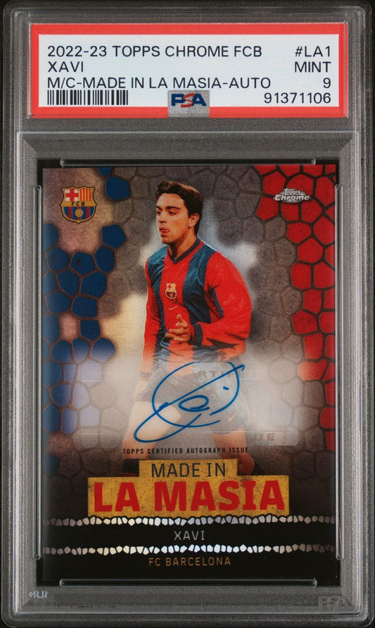 2022-23 Topps Chrome FCB Xavi AUTO PSA 9